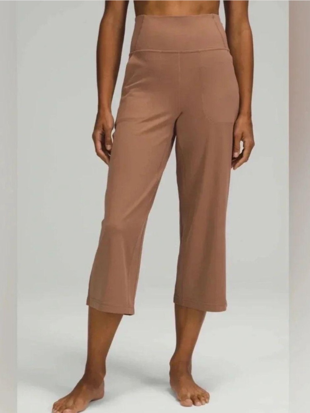 Lululemon Align Wide Leg Crop 23” NULU Super High Rise Size 6